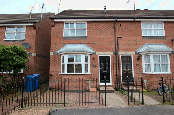 2 Bedroom End Of Terrace House To Rent In Pinfold Mews, Beverley, HU17