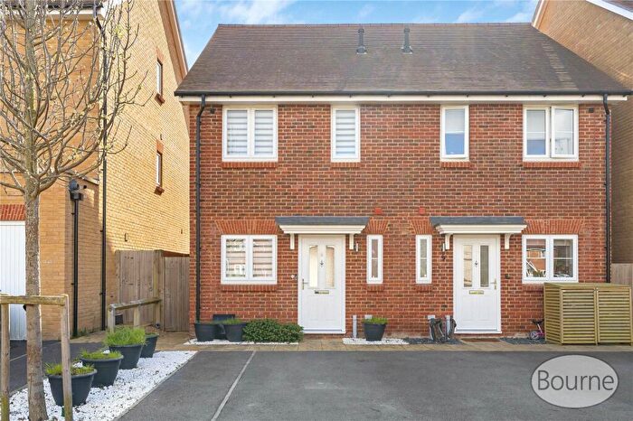 2 Bedroom Semi Detached House For Sale In The Wooldridges, Ash, Surrey, GU12