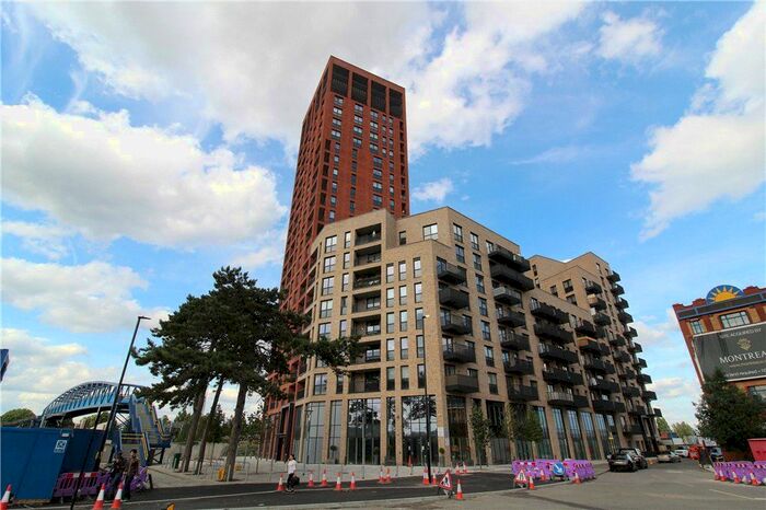 2 Bedroom Flat To Rent In Healum Avenue, Southall, UB2