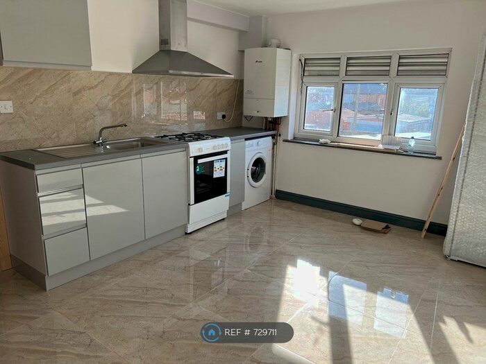 2 Bedroom Flat To Rent In Coventry Road, Yardley, Birmingham, B26