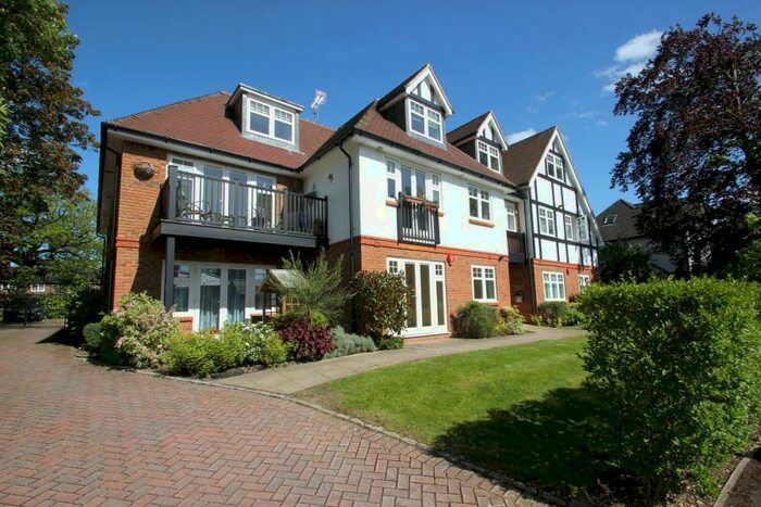 1 Bedroom Apartment To Rent In Woking, GU22