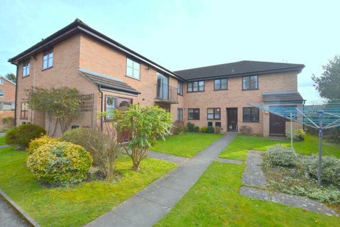 2 Bedroom Maisonette To Rent In Oakdene, Cheltenham, GL52