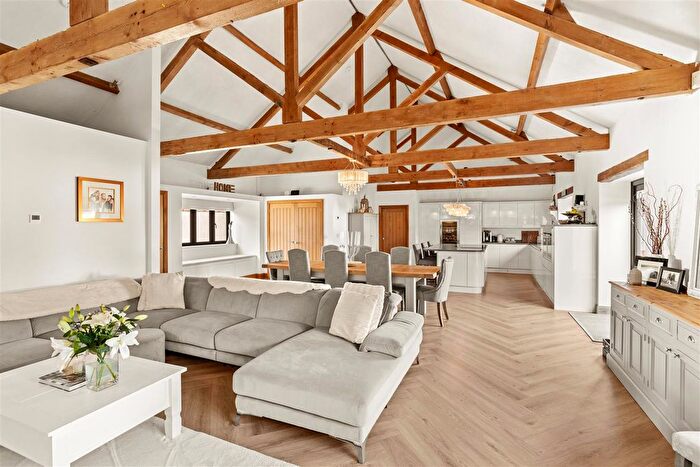 4 Bedroom Barn Conversion For Sale In Caston Road, Caston, Attleborough, NR17