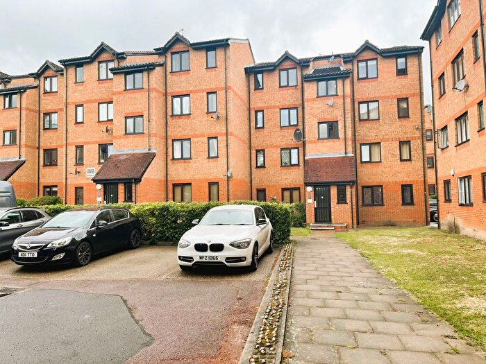 1 Bedroom Flat For Sale In Baildon Street, London, SE8
