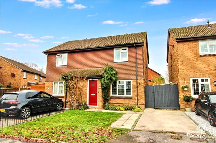 3 Bedroom Semi Detached House For Sale In Cairngorm Road, Thatcham, Berkshire, RG19