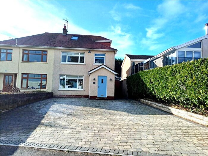 4 Bedroom Semi Detached House For Sale In Beach Road, Porthcawl, CF36