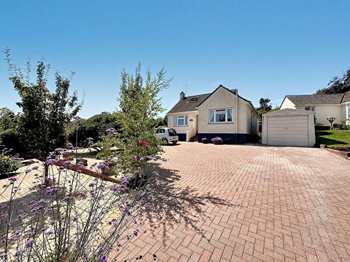 3 Bedroom Detached House For Sale In Kelley Road, Falmouth, TR11