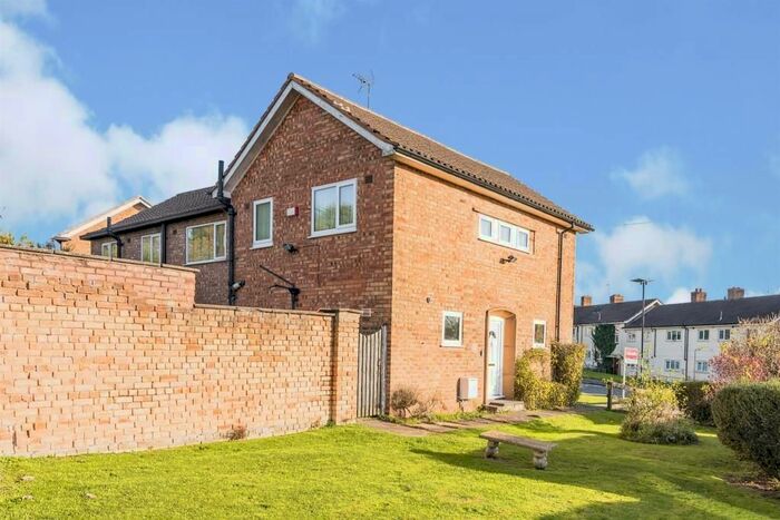 2 Bedroom Semi-Detached Bungalow To Rent In Woodington Road, Sutton Coldfield, B75