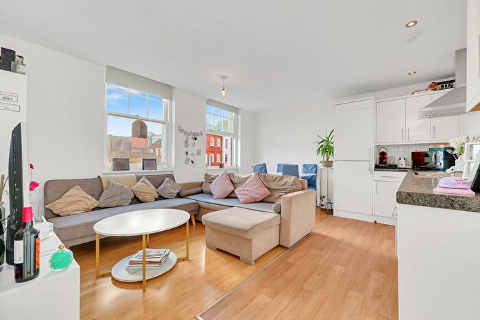 1 Bedroom Flat To Rent In Commercial Road, London, E1