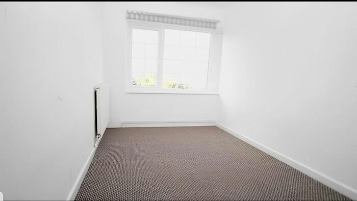 3 Bedroom Flat To Rent In Keats Close, Hayes, UB4