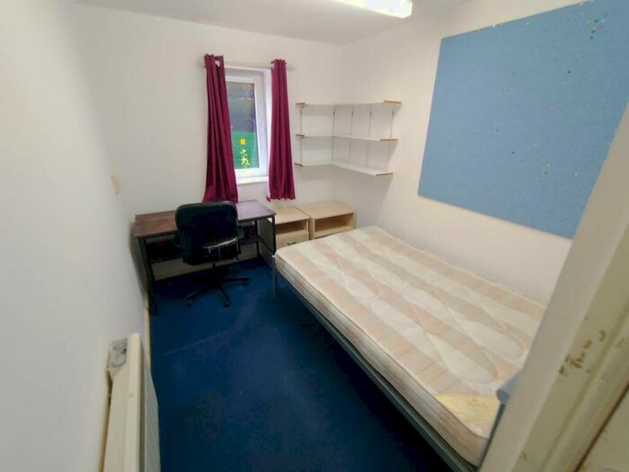 1 Bedroom Flat To Rent In Gwennyth House, Flat, Room, Gwennyth Street, Cathays, CF24