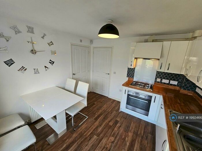 2 Bedroom Terraced House To Rent In Shaw Drive, Hamilton, ML3