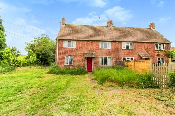 3 Bedroom Semi-Detached House For Sale In Green Lane, Great Cheverell, Devizes, SN10