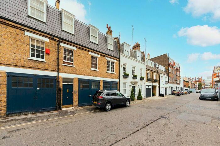 1 Bedroom Flat To Rent In Pavilion Road, Chelsea, London, SW1X