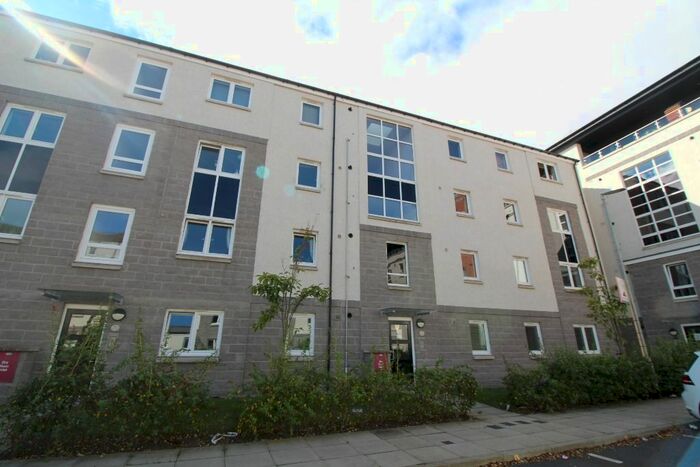2 Bedroom Flat To Rent In Spencer Court, City Centre, Aberdeen, AB24