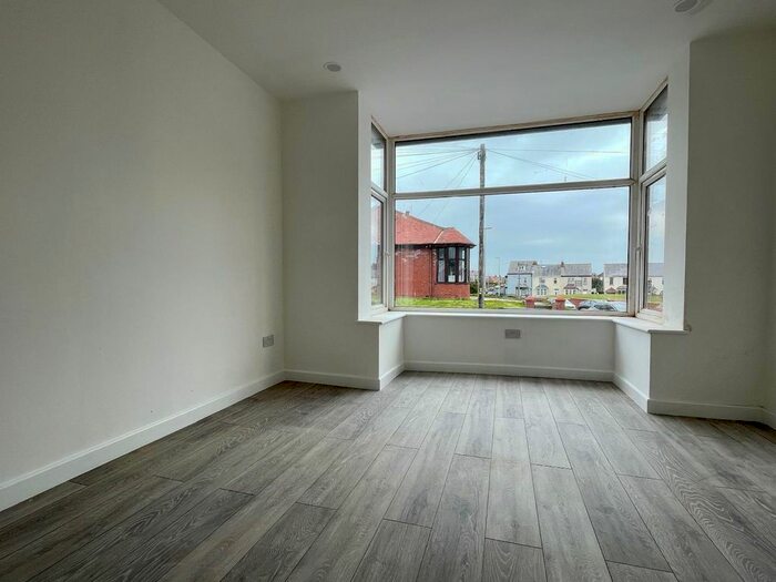 2 Bedroom Flat To Rent In Cavendish Road, Bispham, Blackpool, FY2
