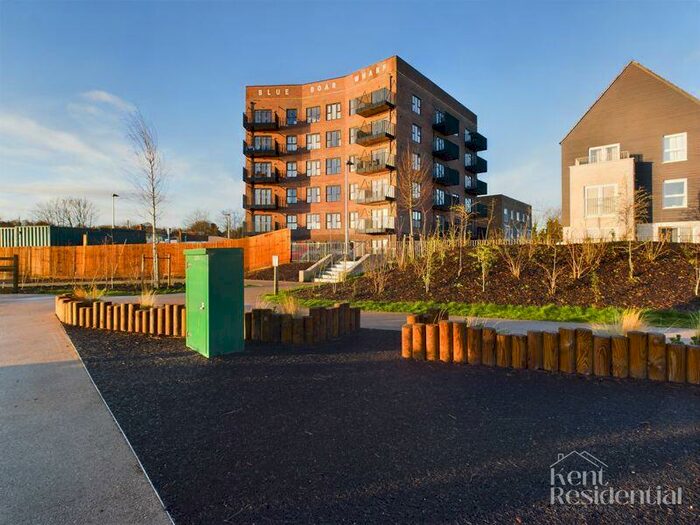 1 Bedroom Apartment To Rent In Blue Boar Wharf, Glenway Road Rochester, ME1