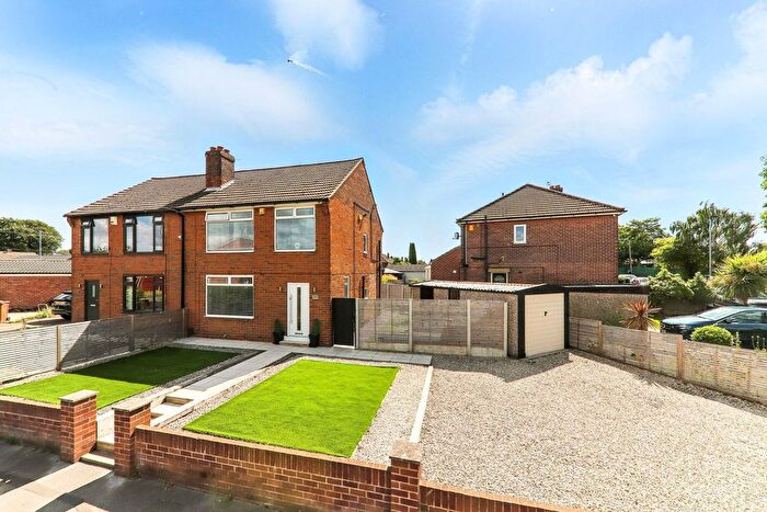 3 Bedroom Semi Detached House For Sale In Bedford Close, Featherstone, WF7