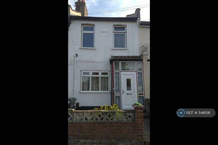 3 Bedroom Terraced House To Rent In Croyland Road, London, N9