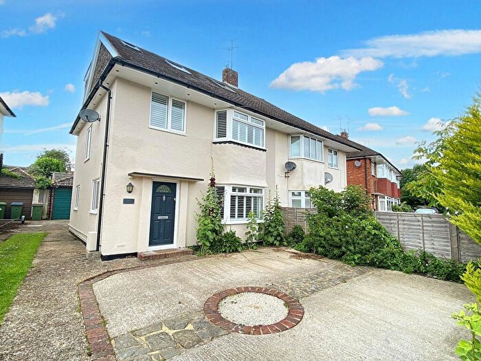 4 Bedroom Semi-Detached House To Rent In Hill Mead, Horsham, RH12