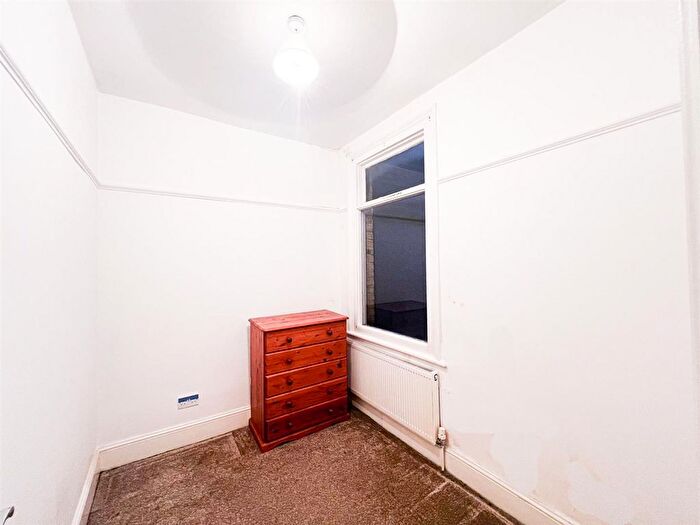 4 Bedroom Terraced House To Rent In Sunnyside Road, London, E10