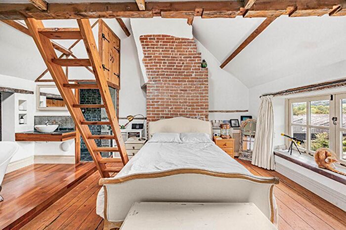 3 Bedroom Cottage For Sale In Walk Mill Lane, Kingswood, Wotton Under Edge, GL12