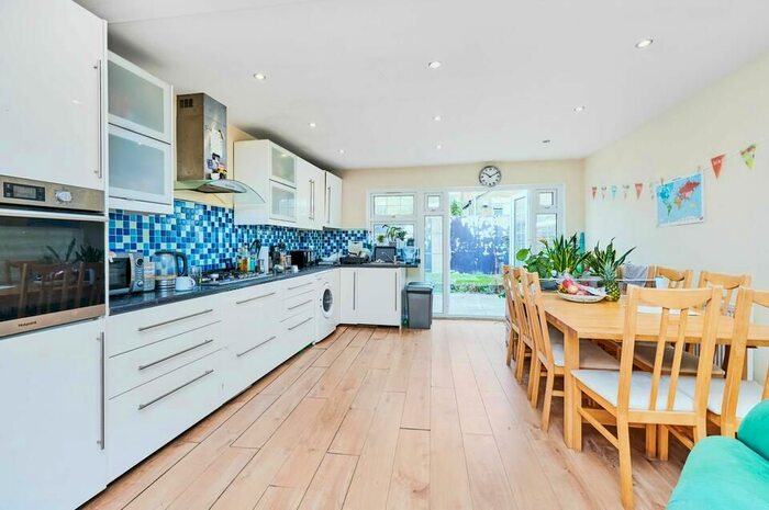 4 Bedroom Terraced House To Rent In Gatton Road, London, SW17