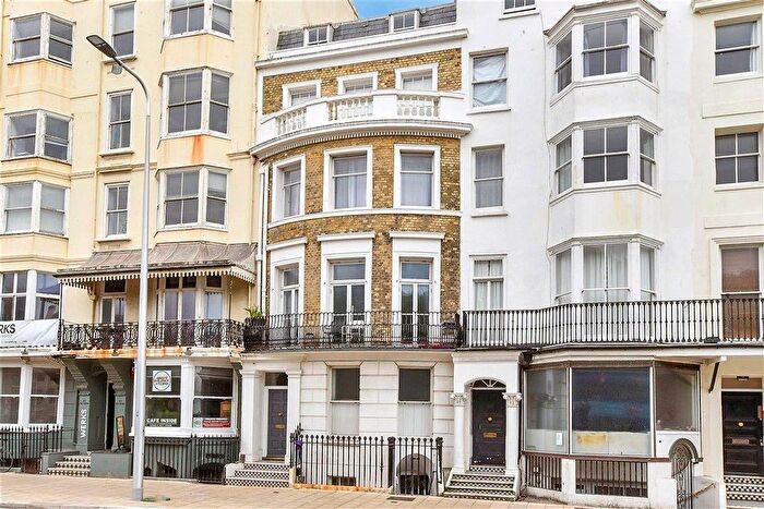 2 Bedroom Flat For Sale In Old Steine, Brighton, East Sussex, BN1