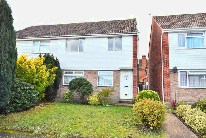 2 Bedroom Maisonette To Rent In Tyeshurst Close, Upper Abbey Wood, SE2