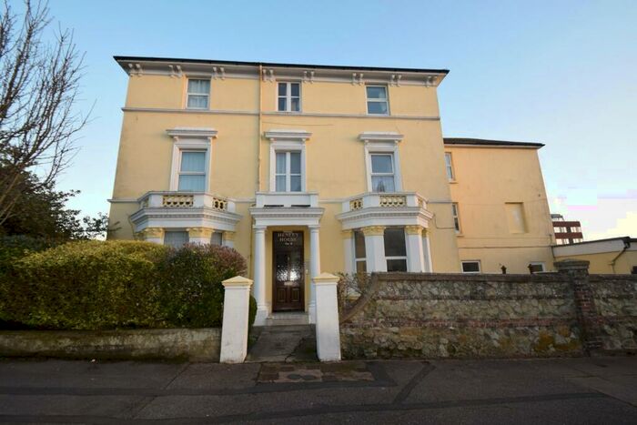 Studio To Rent In Enys Road, Eastbourne, BN21