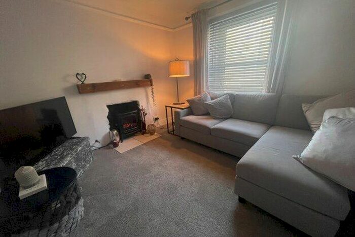 2 Bedroom Terraced House To Rent In Bellevue, Redruth, TR15