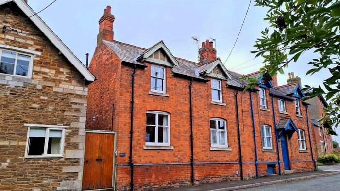 2 Bedroom Property For Sale In Oakham Road, Whissendine, Oakham, LE15