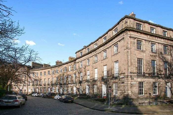 2 Bedroom Flat To Rent In Royal Circus, New Town, Edinburgh, EH3