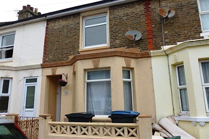 3 Bedroom Terraced House To Rent In Douglas Road, Dover, CT17