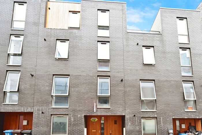 5 Bedroom Terraced House For Sale In Sudbury Street, Sheffield, S3