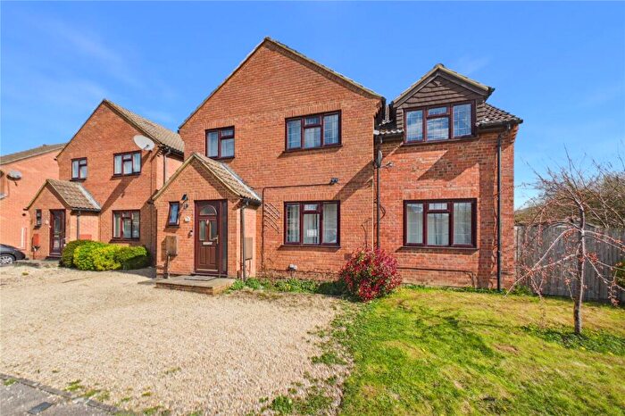 5 Bedroom Detached House For Sale In Mulberry Way, Theale, Reading, Berkshire, RG7