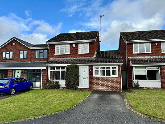 4 Bedroom Detached House For Sale In Swin Forge Way, Swindon, Dudley, DY3