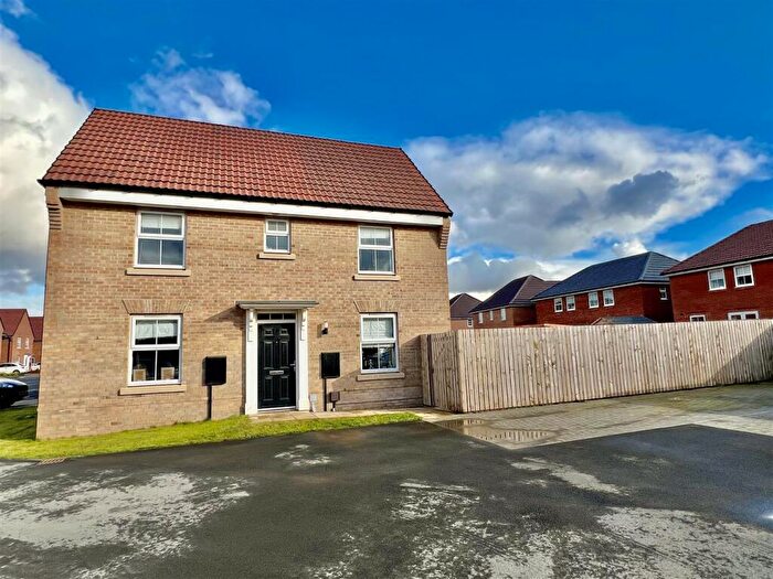 3 Bedroom Semi-Detached House For Sale In Turners View, Darlington, DL2