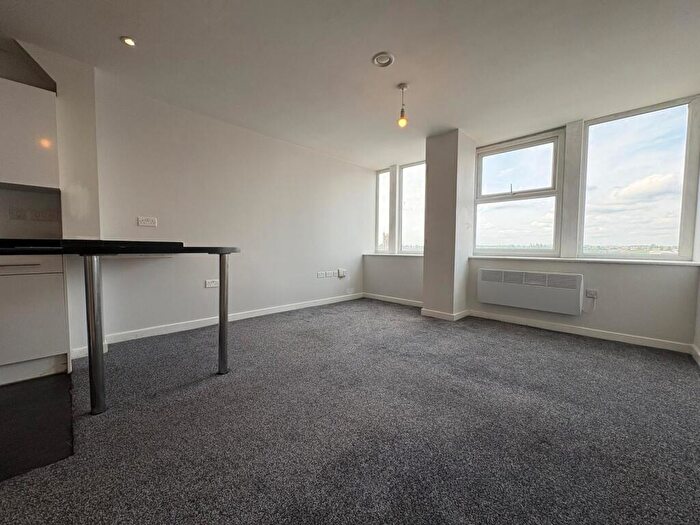 Flat To Rent In Abbey Street, Leicester, LE1