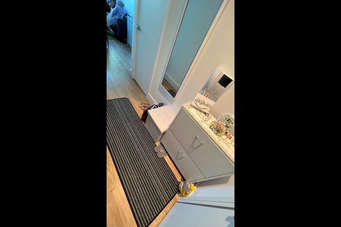 1 Bedroom Flat For Sale In Laporte Way, Luton, LU4