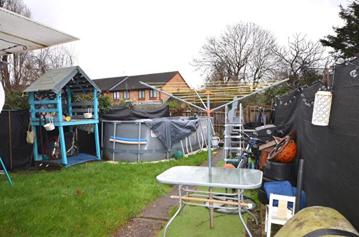 2 Bedroom Flat For Sale In Harrowdene Road, Wembley, Middlesex, HA0 - Photo 9