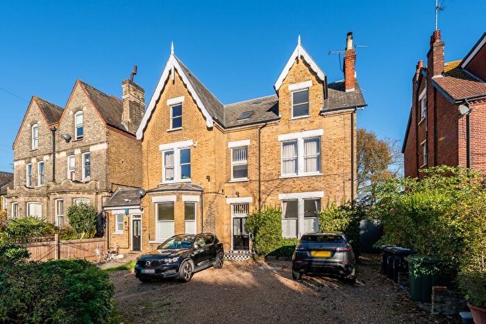 2 Bedroom Flat For Sale In Polworth Road, London, SW16