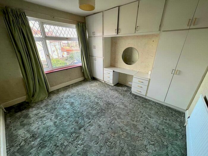 3 Bedroom Terraced House To Rent In Victoria Avenue, North Hillingdon, UB10