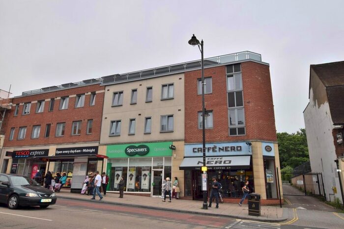 2 Bedroom Flat To Rent In Woodcote Road, Wallington, SM6