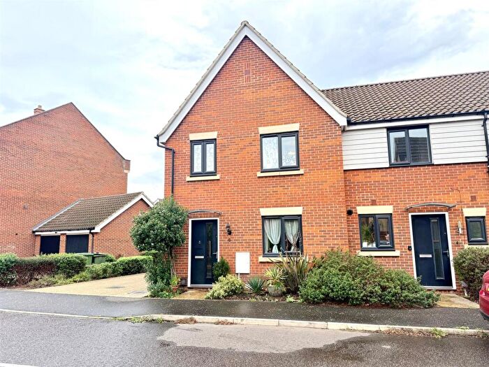 House For Sale In Peter Pulling Drive, Costessey, NR8