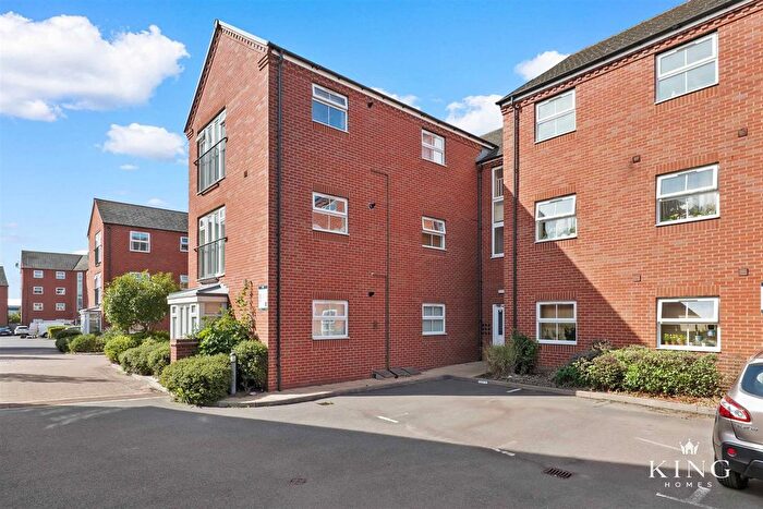 2 Bedroom Flat For Sale In Huxley Court, Stratford-Upon-Avon, CV37
