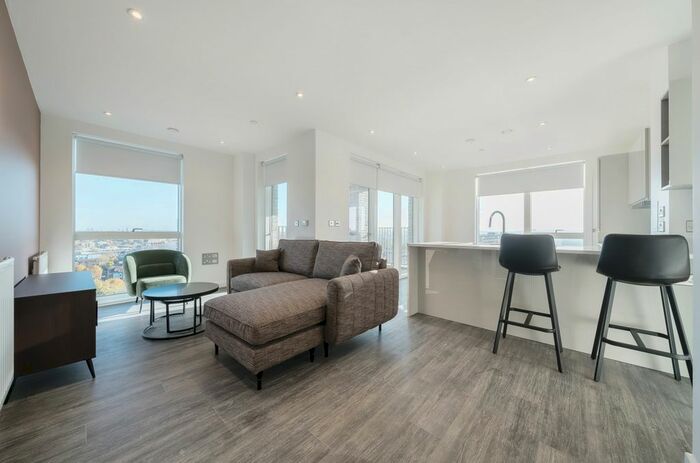 2 Bedroom Flat To Rent In Thurlow Street, London, SE17