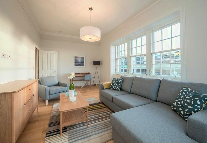 2 Bedroom Flat To Rent In Corstorphine Road, Edinburgh, EH12