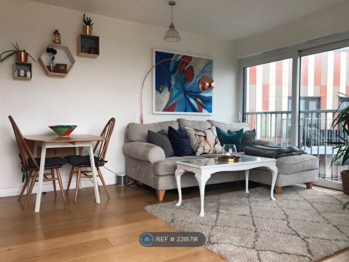 2 Bedroom Flat To Rent In Cresset Road, London, E9