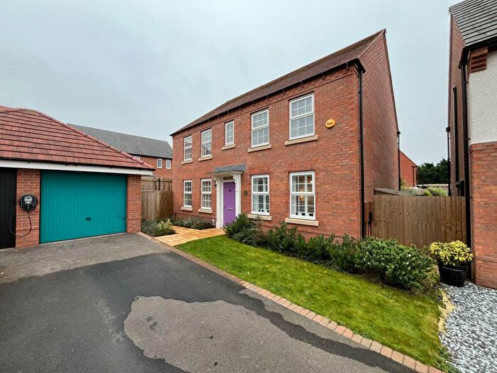 4 Bedroom Detached House To Rent In Gretton Close, Burton Upon Trent, Drakelow, DE15